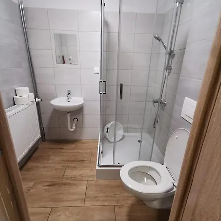 Apartmanhotel Pokoje Goscinne Holtur Podczele *