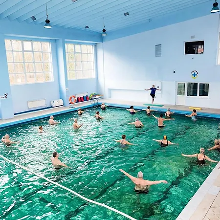 Pokoje Goscinne Holtur Podczele Apartmanhotel *