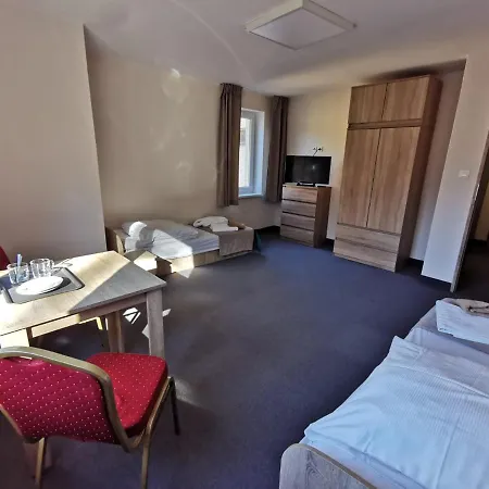 Apartahotel Pokoje Goscinne Holtur Podczele Kołobrzeg