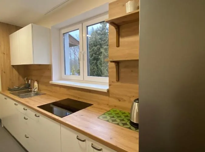 Pokoje Goscinne Holtur Podczele Apart-hotel